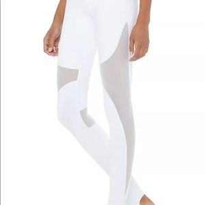 NWT Alo Yoga Coast Leggings Size Small Gym Pants Fitness Dance. BRAND NEW!